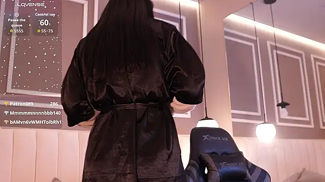 mekari_fox Adlı Modelin Canlı XXX Sohbeti