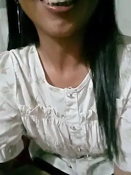 Chat +18 de Helen-nn ao vivo