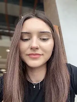 AnitaFly Adlı Modelin Canlı XXX Sohbeti