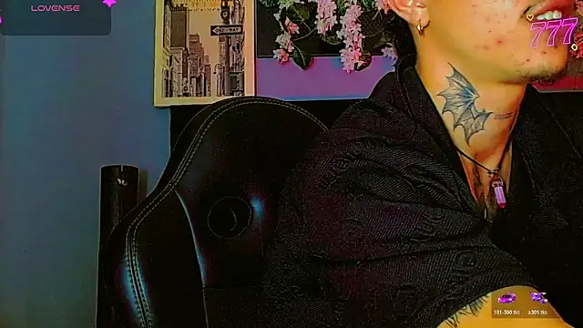 HannibalLester Live XXX Chat
