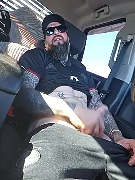 Beardedtattood Chat XXX live