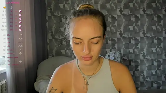 A_delina's Live XXX Chat