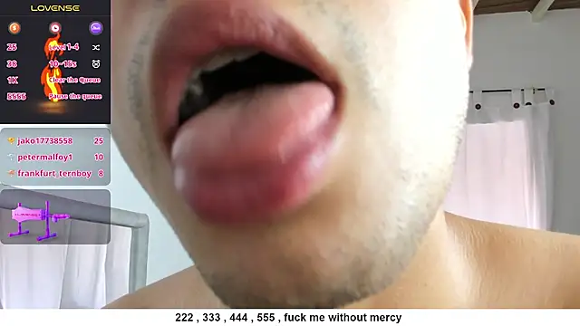 Benjamin_Buster Chat XXX in diretta