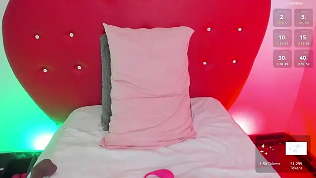Chat +18 de nicolette_rock ao vivo