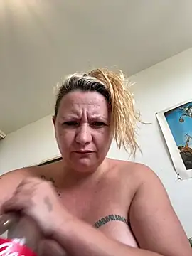 Bakala93Du34000 – Naživo XXX chat