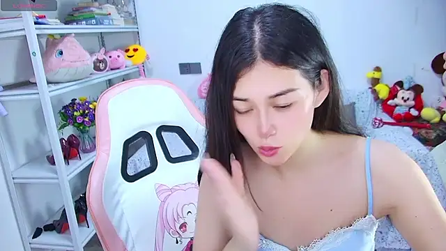 Chat XXX Live QinQin-888
