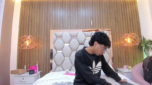 Czat XXX na żywo – adams_bobby