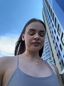 KristiRich Adlı Modelin Canlı XXX Sohbeti