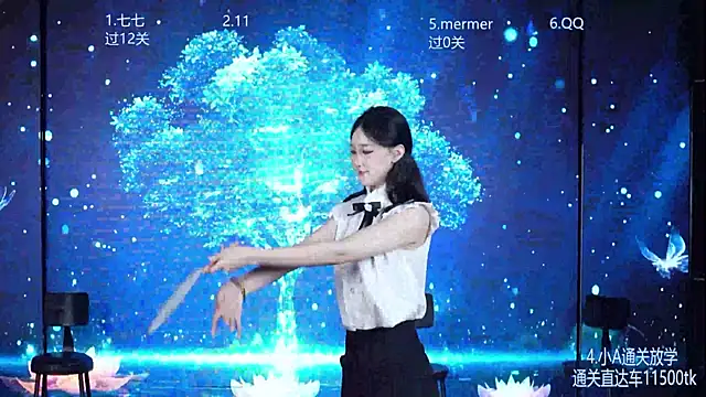 SK010のライブXXXチャット