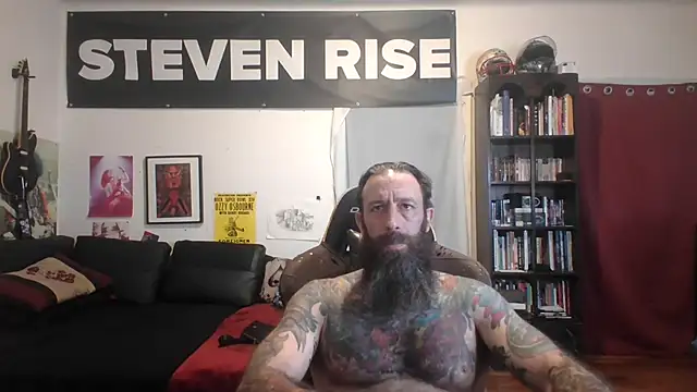 Chat +18 de StevenRiseNYC ao vivo