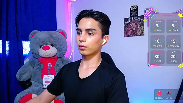 OwenBluee Chat XXX in diretta