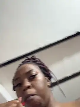 Show modela CiaraEbony na web-kameri