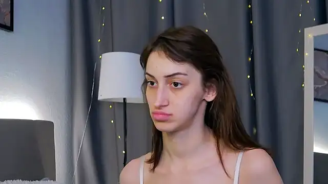 Chat +18 de SofiaHill ao vivo