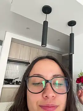 XXX chat uživo modela Megan_Rodrigo