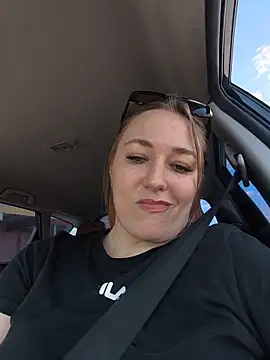 Chat +18 de YourSweetRi ao vivo