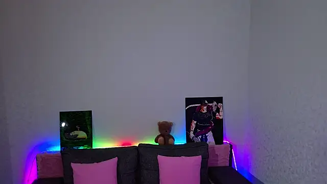 plugmyHDMI Adlı Modelin Canlı XXX Sohbeti