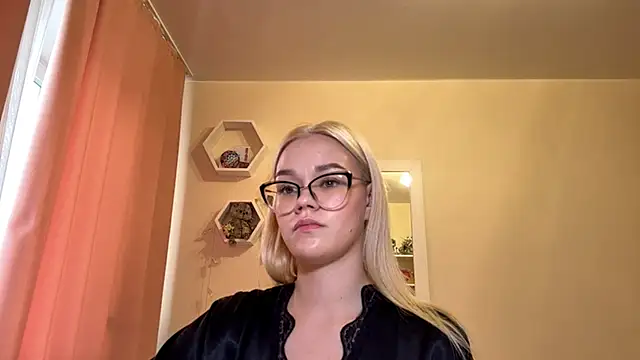 צ'אט XXX בשידור חי של MiaCashe