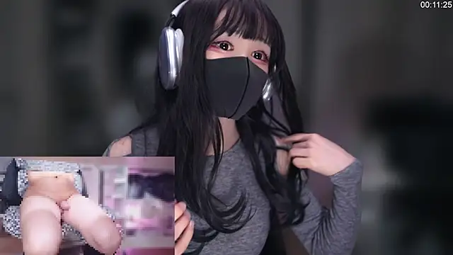 XXX chat uživo modela Envyko