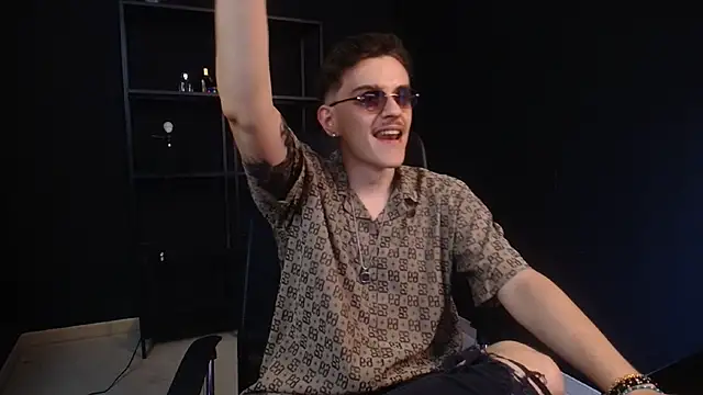 FelixStarkk 现场XXX聊天