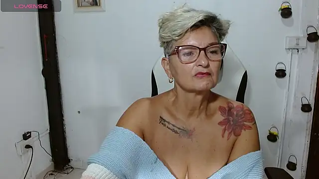 Chat +18 de bety-cum2 ao vivo