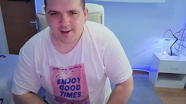 JasonJacks Adlı Modelin Canlı XXX Sohbeti