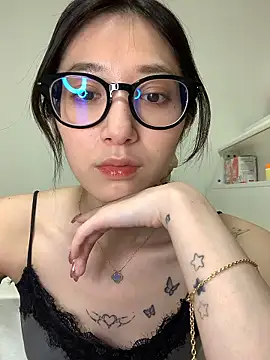 H_Kirachan Chat XXX in diretta