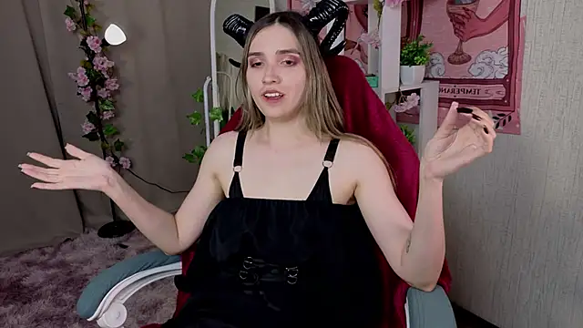 Chat +18 de NocturneHuntress ao vivo