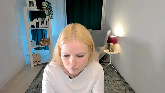 צ'אט XXX בשידור חי של Laly_Peach