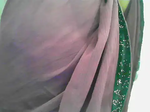 Chat +18 de ragini_bby ao vivo