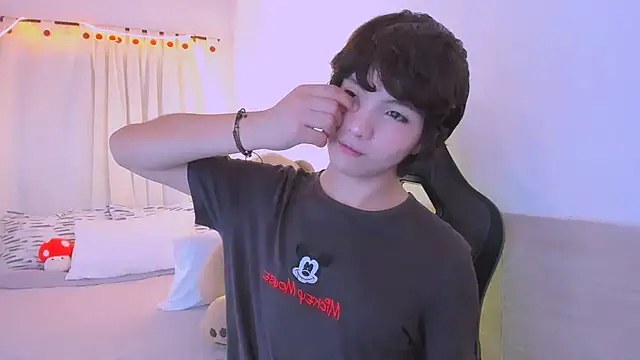 Sweet_Allan 即時 XXX 聊天