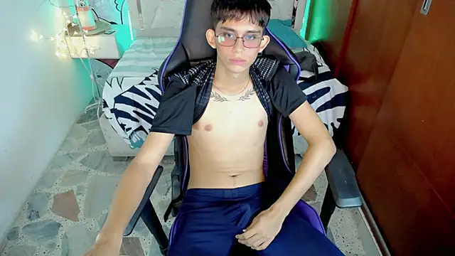 zxvn_n Obrolan Langsung XXX