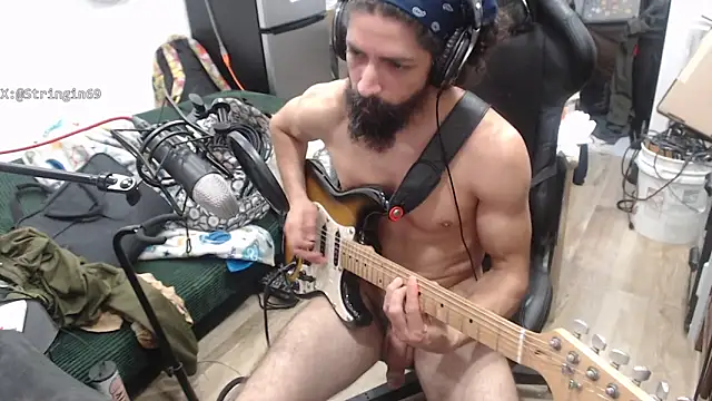Stringin69 élő XXX-chatje