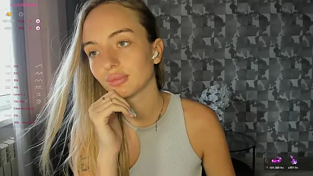 Chat +18 de A_delina ao vivo