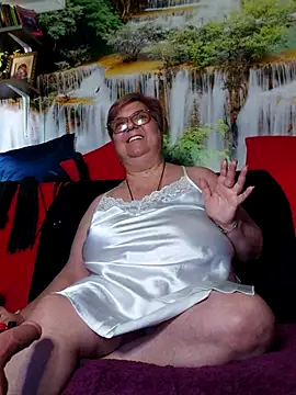 QueenPammy1's Live XXX Chat
