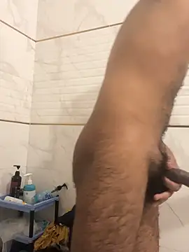 ALWAYSHORNYDADDY's Live XXX Chat