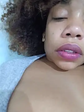 isabellehaynes élő XXX-chatje
