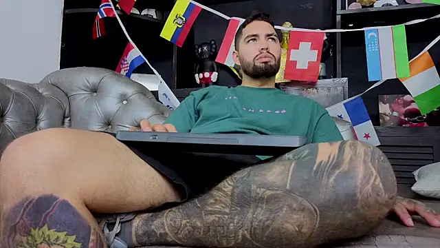 matteosantos Chat XXX in diretta