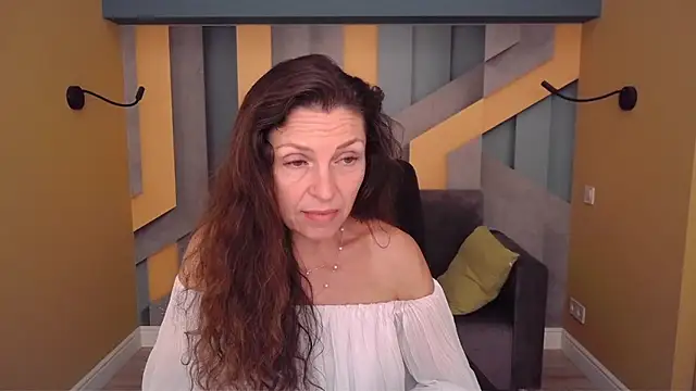 Chatroom XXX en direct de EllaLong