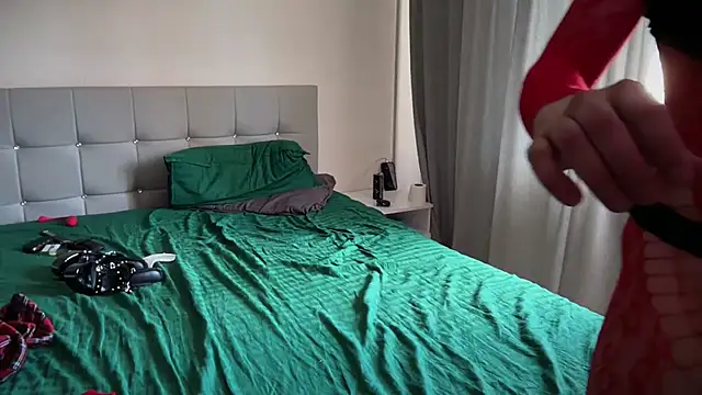 lilit-xxx élő XXX-chatje