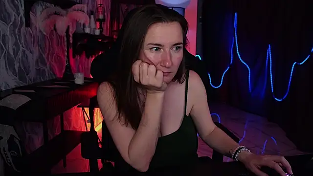 XXX chat uživo modela Golden_Dragon