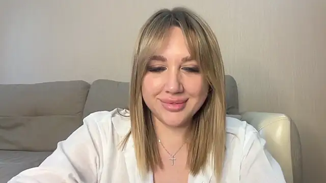 XXX chat uživo modela VickyLove047