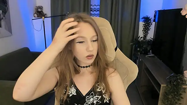 DariaTate Adlı Modelin Canlı XXX Sohbeti