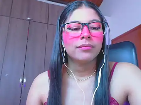 XXX chat uživo modela _ALLYSON18_
