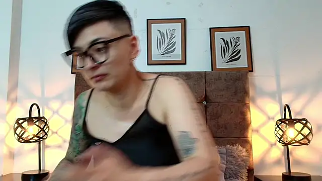 XXX chat uživo modela kat_paradise