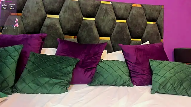 XXX chat uživo modela MaluJensen
