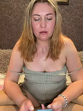 Show modela Katti_Kissa na web-kameri