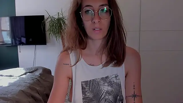 XXX chat uživo modela DesireMore90