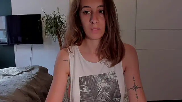 XXX chat uživo modela DesireMore90