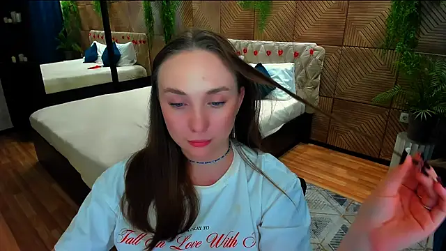 TrueReincarnation's Live XXX Chat