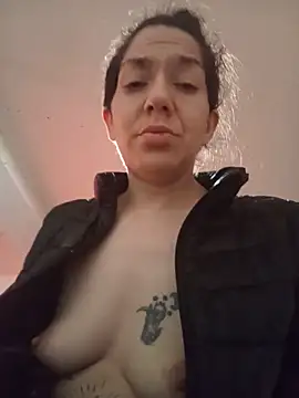 Show modela Nuevaordenjoana na web-kameri